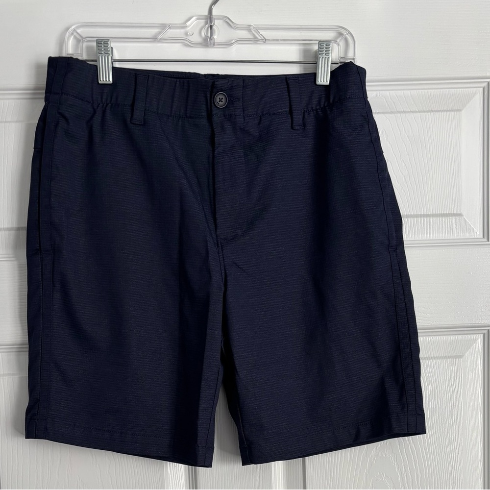 Men's Navy Under Armour  Iso-Chill Airvent Golf Four Pocket Shorts, Size 32